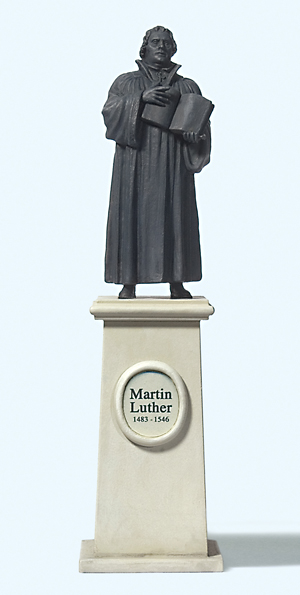 Statue de Martin Luther sur socle