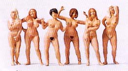 6 nudistes femmes  nouveau disponible le ??