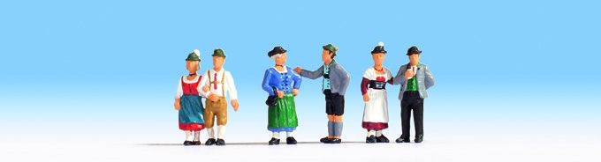 6 personnages en costume traditionnel Bavarois‚ nouv. 2010
