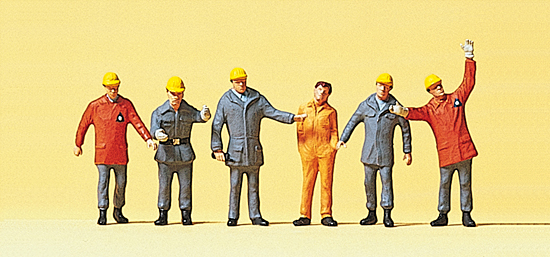 6 ouvriers industriels avec casques