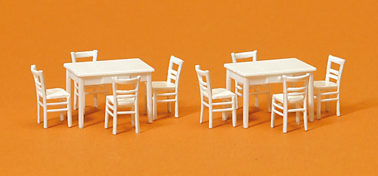 Kit de 2 tables et 8 chaises de couleur blanche‚ peuvent être peints
