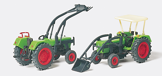 2 tracteurs avec fourche et godet‚ Deutz‚ en kit