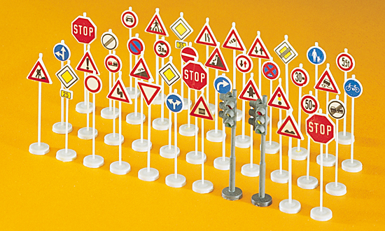 40 panneaux de signalisation routire et feux tricolores