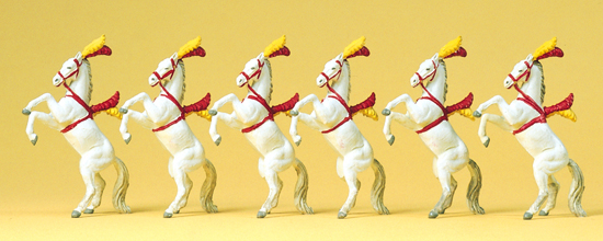 Animaux de cirque : 6 chevaux dresss sur les pattes arrires  nouveau livrable le ???