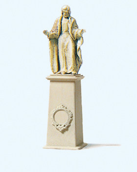 Statue debout sur socle