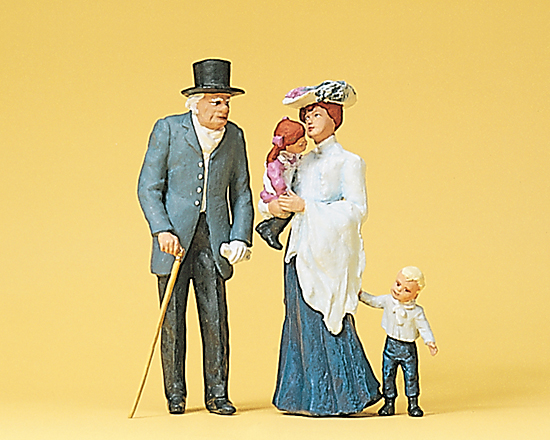 Viel homme avec chapeau haut de forme et dame avec 2 enfants