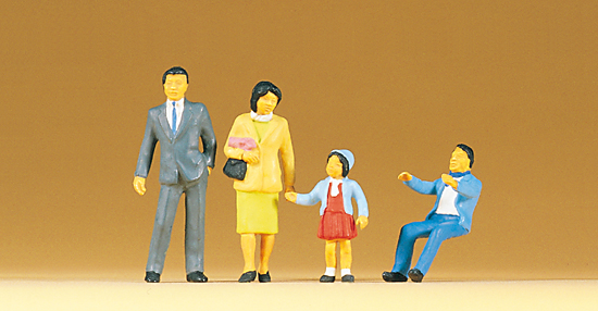 Famille japonaise 4 figurines