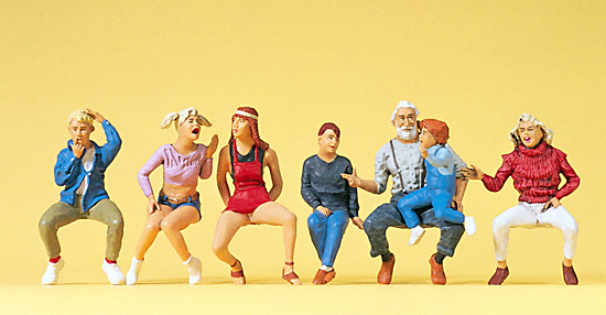 7 figurines grand-parents et petits-enfants