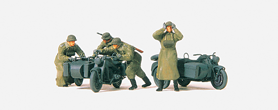 2 side-cars et 4 soldats allemands 1939-45 à peindre‚ ‚ à nouveau disponible le ???